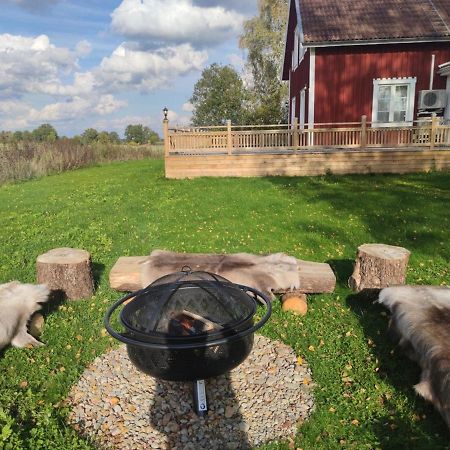 Sunnansjo Gard Guest House Katrineholm Exterior photo
