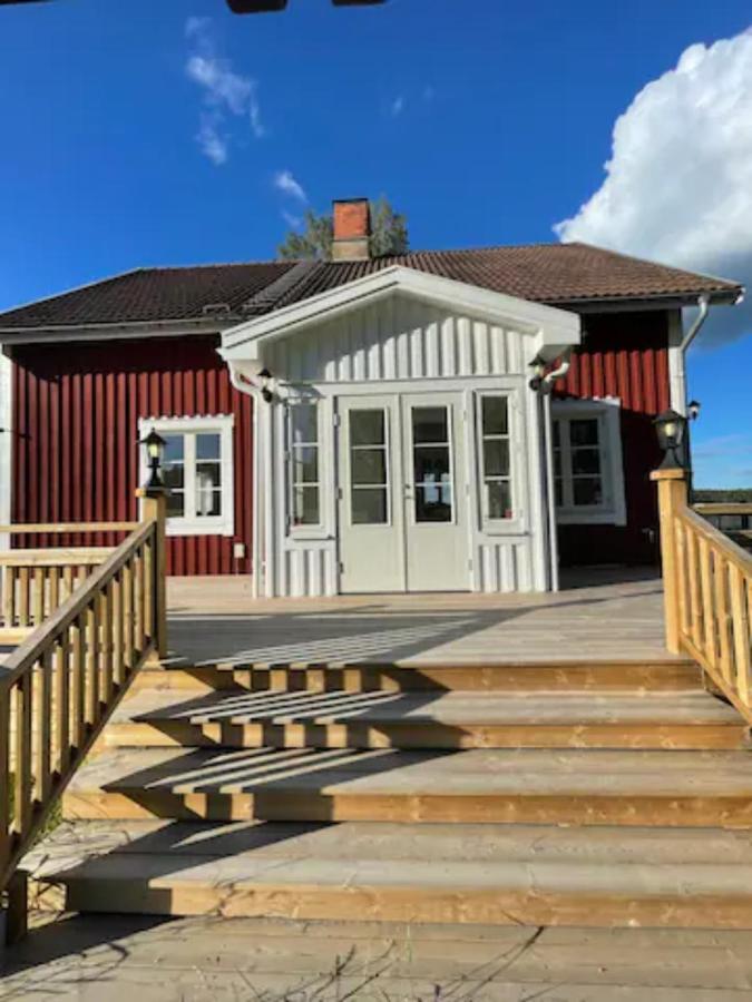 Sunnansjo Gard Guest House Katrineholm Exterior photo