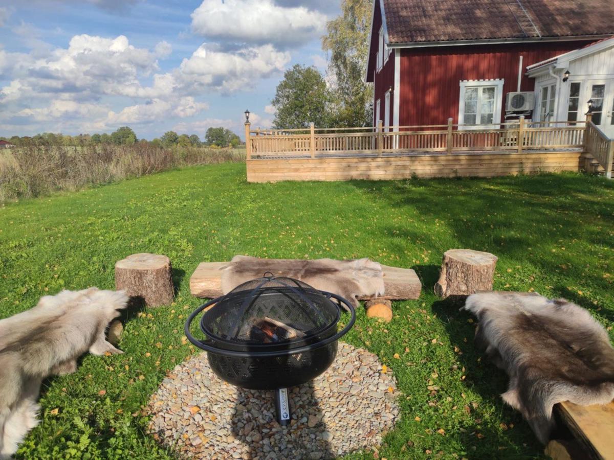 Sunnansjo Gard Guest House Katrineholm Exterior photo